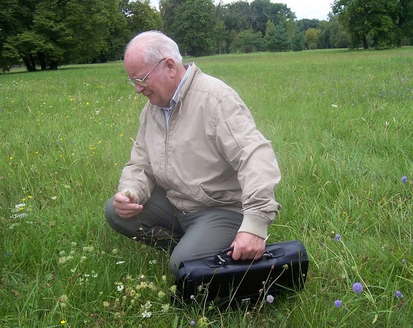 Dr. Wolfgang Fischer